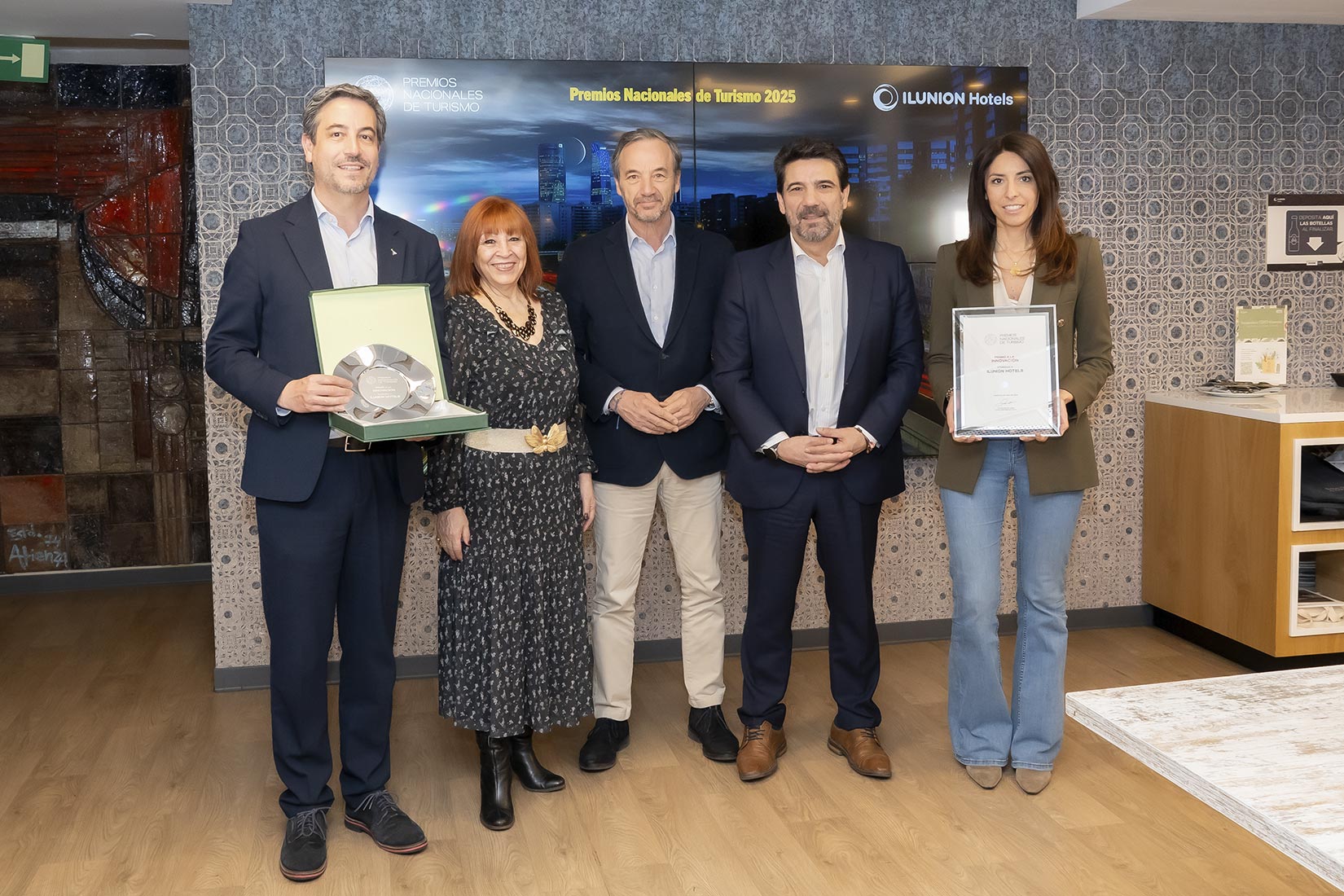 Ilunion Hotels recibe el Premio a la Innovación de los Premios Nacionales de Turismo